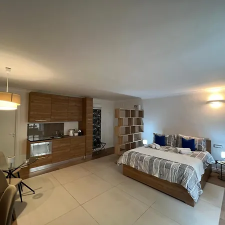 Queen House Гостевой дом Неаполь