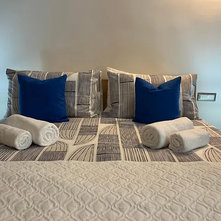 Queen House 4* Неаполь