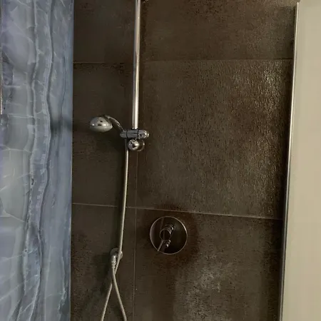 Гостевой дом Queen House 4*