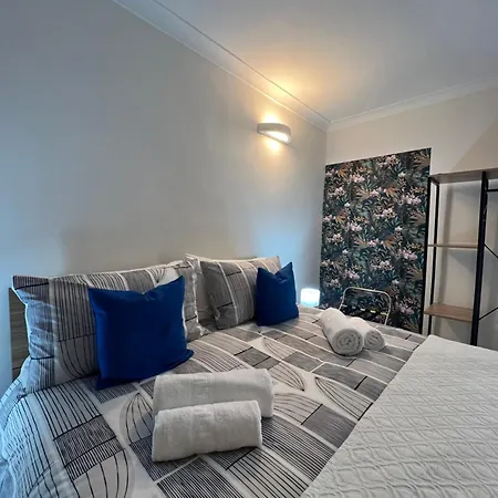 Queen House Гостевой дом Неаполь