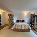 Queen House Pensionat 4*